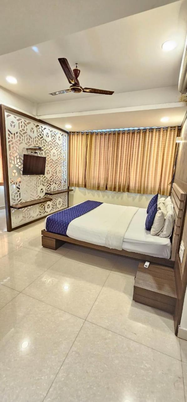 Stayguru Hotel Atithi Bhuj Exterior foto